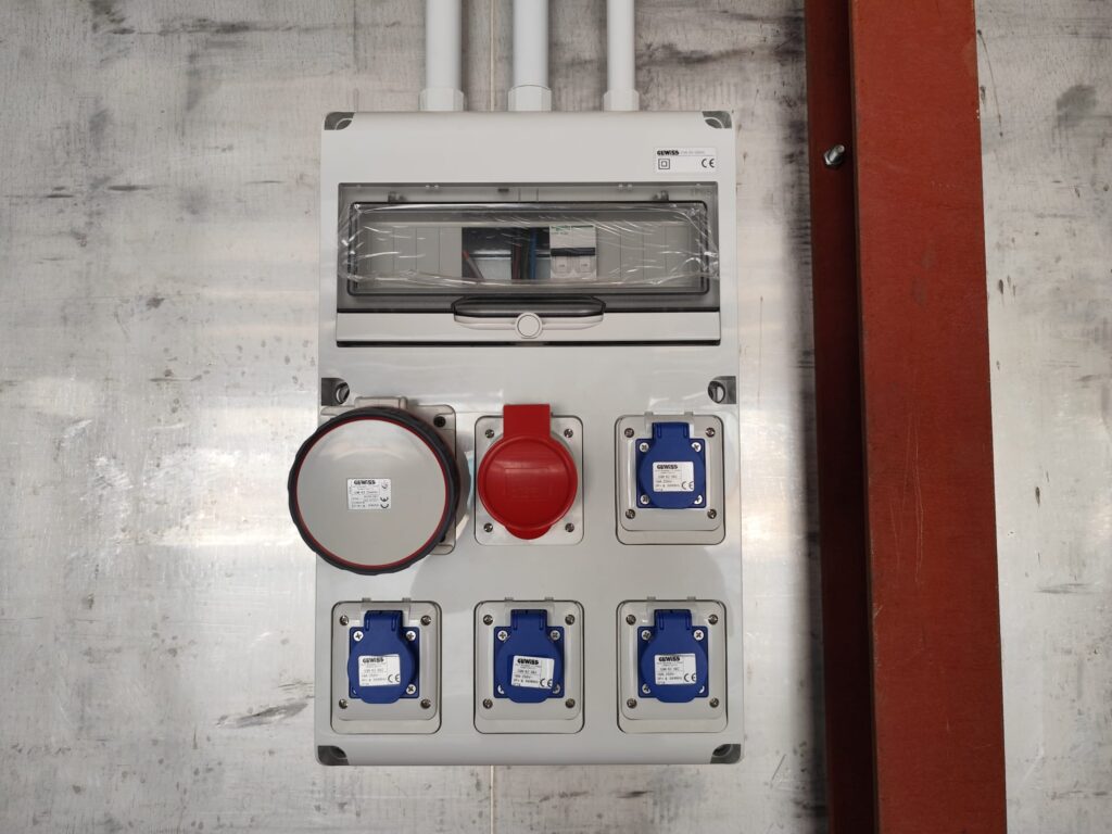 Nuevo box profesional Circuit Calafat