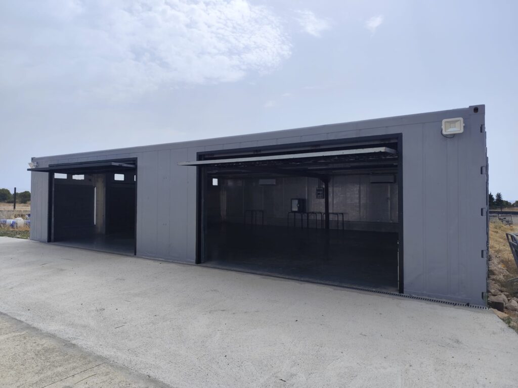 Nuevo box profesional Circuit Calafat